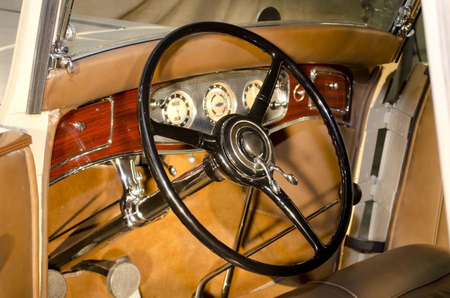  Lincoln Model KB Convertible Roadster by LeBaron 1934 года  (фото 12 из 17)